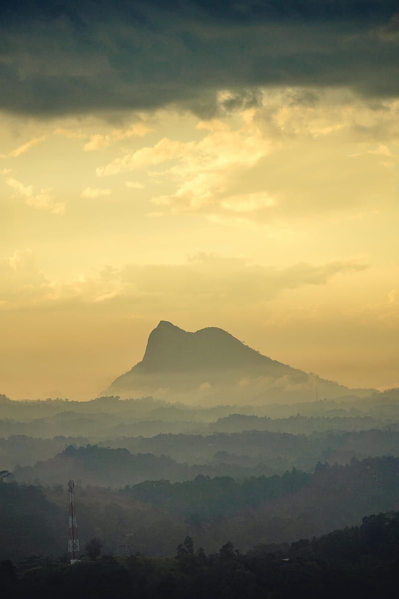 Alagalla Mountain 