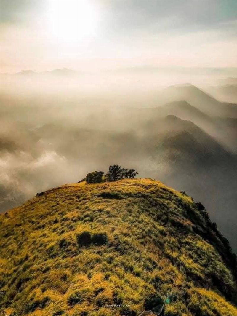 Alagalla Mountain 